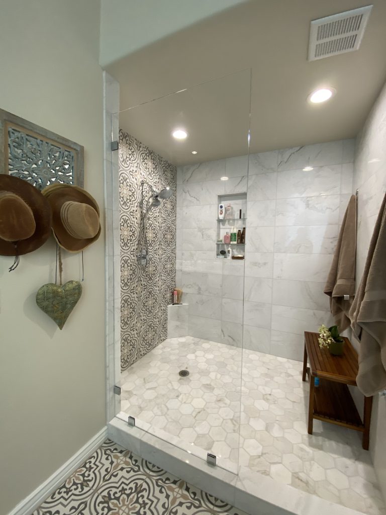Splash Panel Frameless Glass Shower