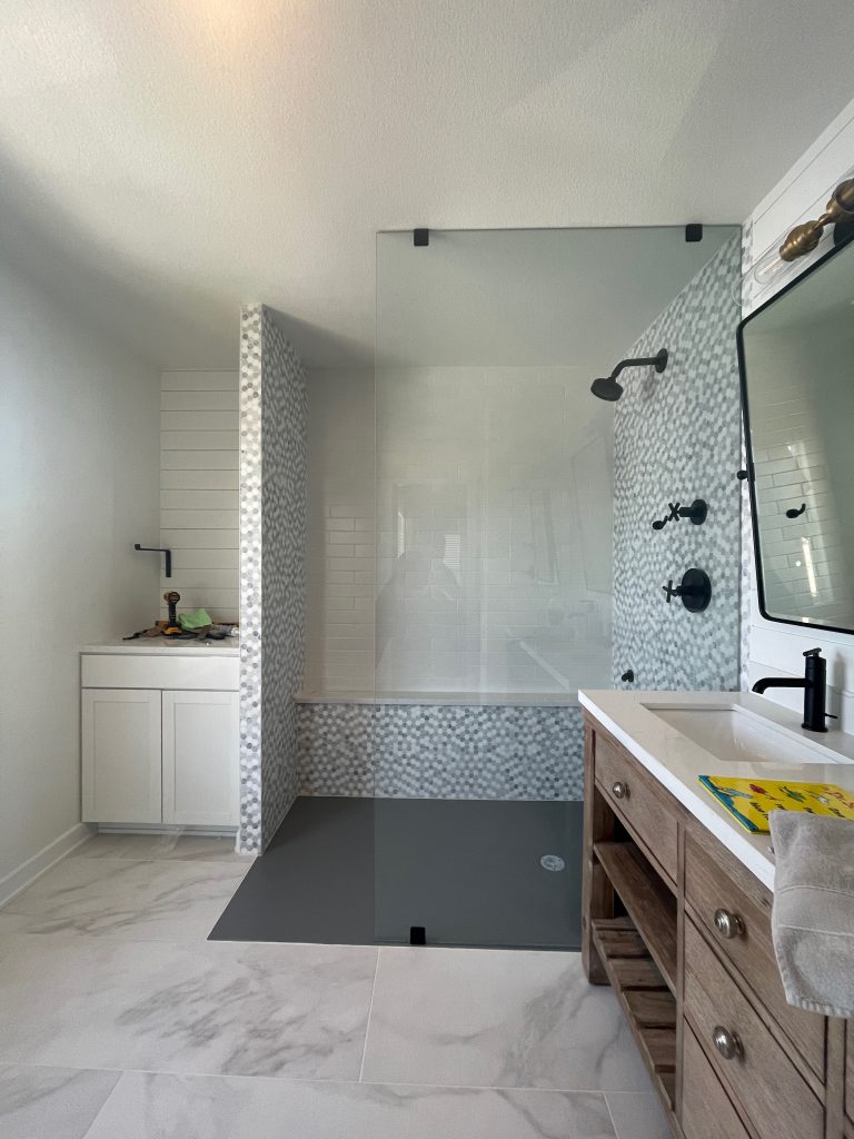 Splash Panel Frameless Glass Shower