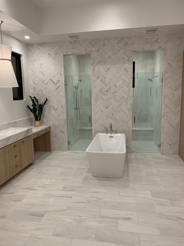 Single Door Frameless Shower