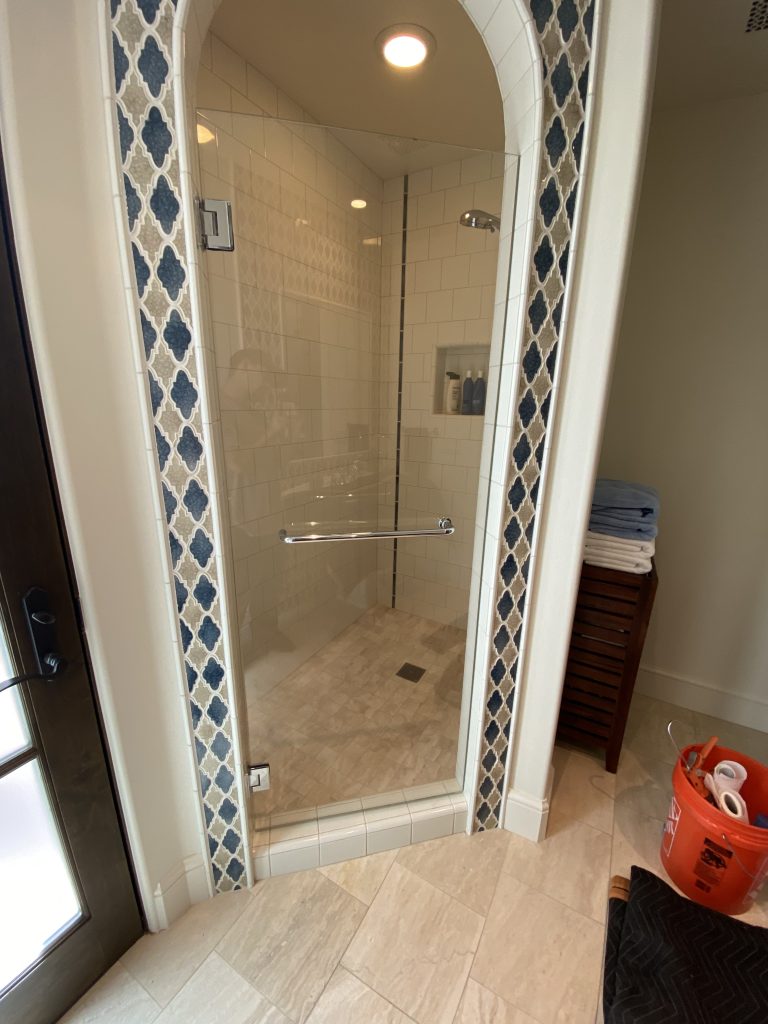 Single Door Frameless Shower