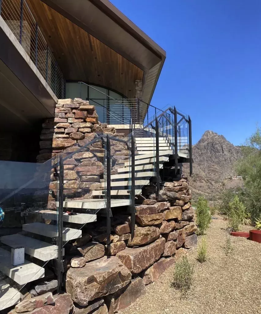 glass railing outdoor