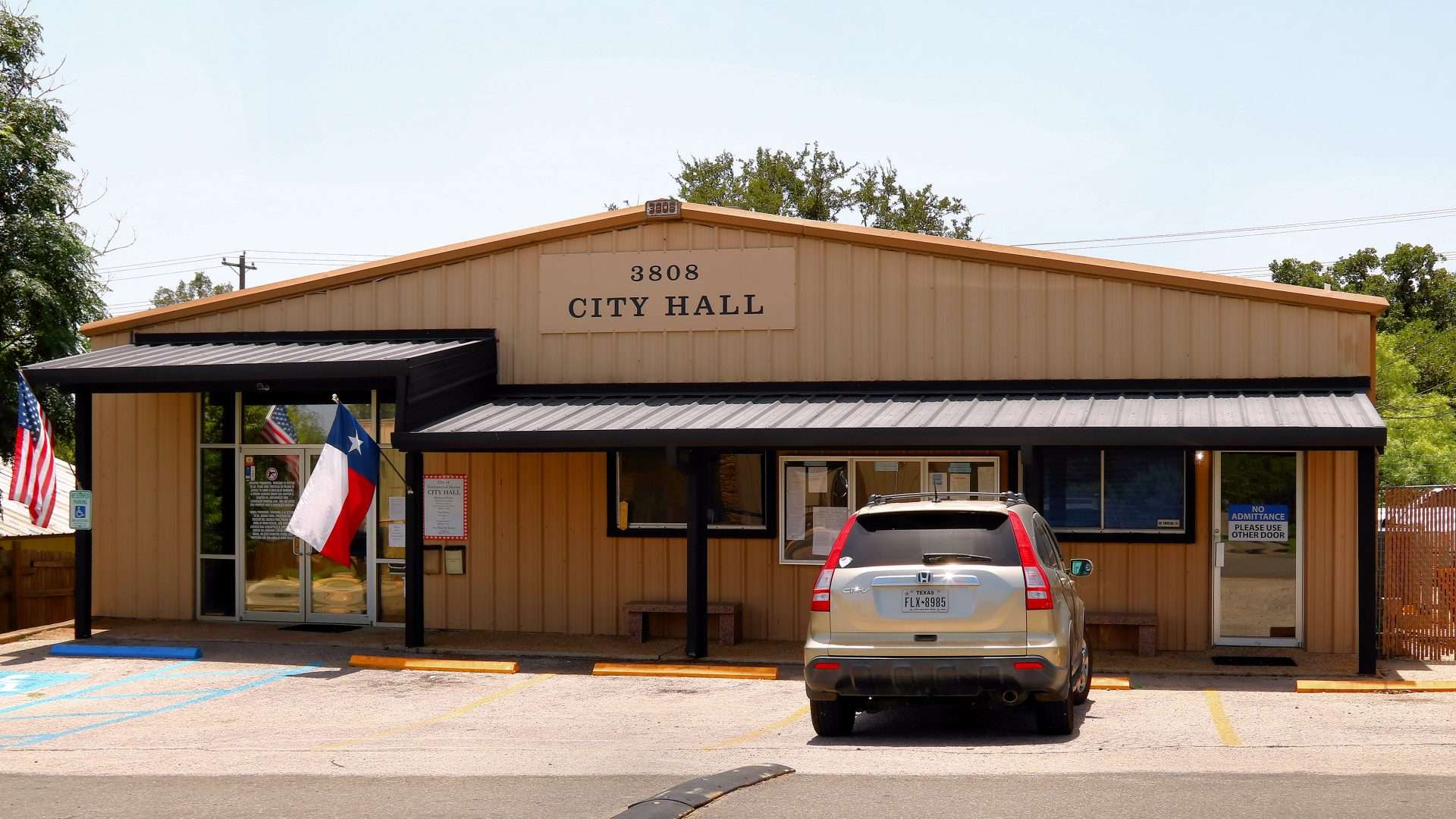 city hall cottonwood shores texas 2024